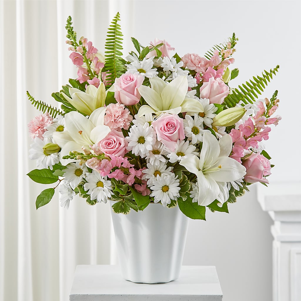 Soft Touch Tabletop Basket – Catta Flowers Llc, Kennedale TX