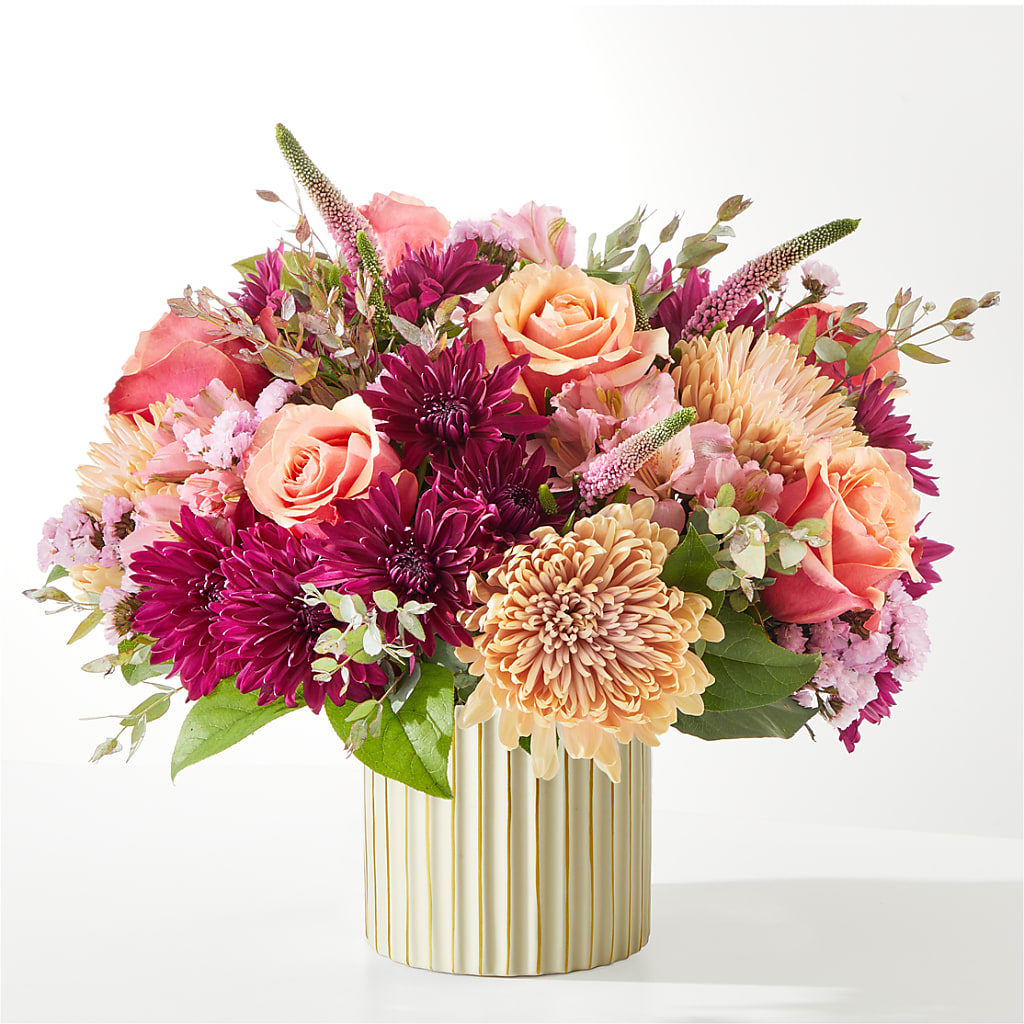 Berry Cobbler Bouquet with Ivory Vase –  Catta Flowers Llc, Kennedale TX