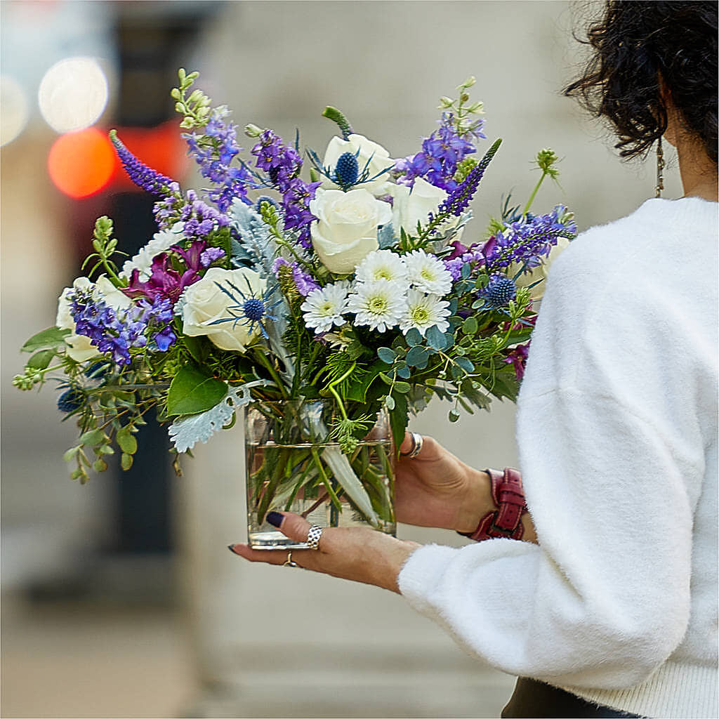 Shooting Star Bouquet –  Catta Flowers Llc, Kennedale TX