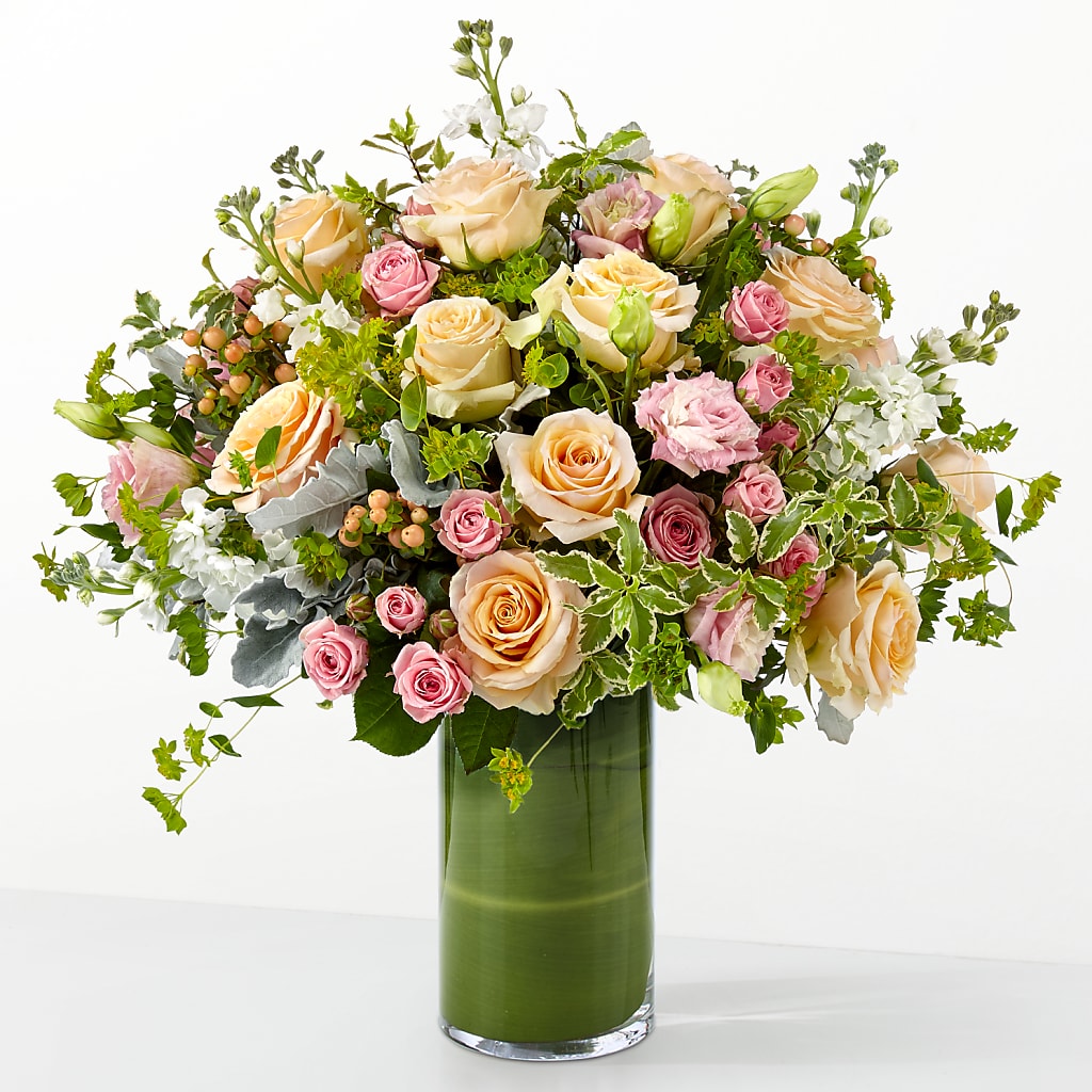 The Glamour Shot –  Catta Flowers Llc, Kennedale TX