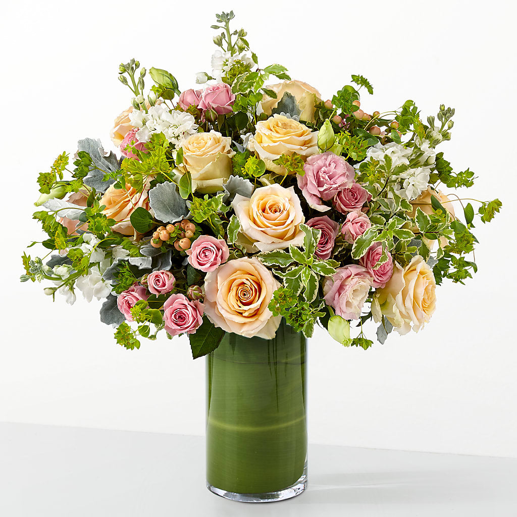 The Glamour Shot –  Catta Flowers Llc, Kennedale TX